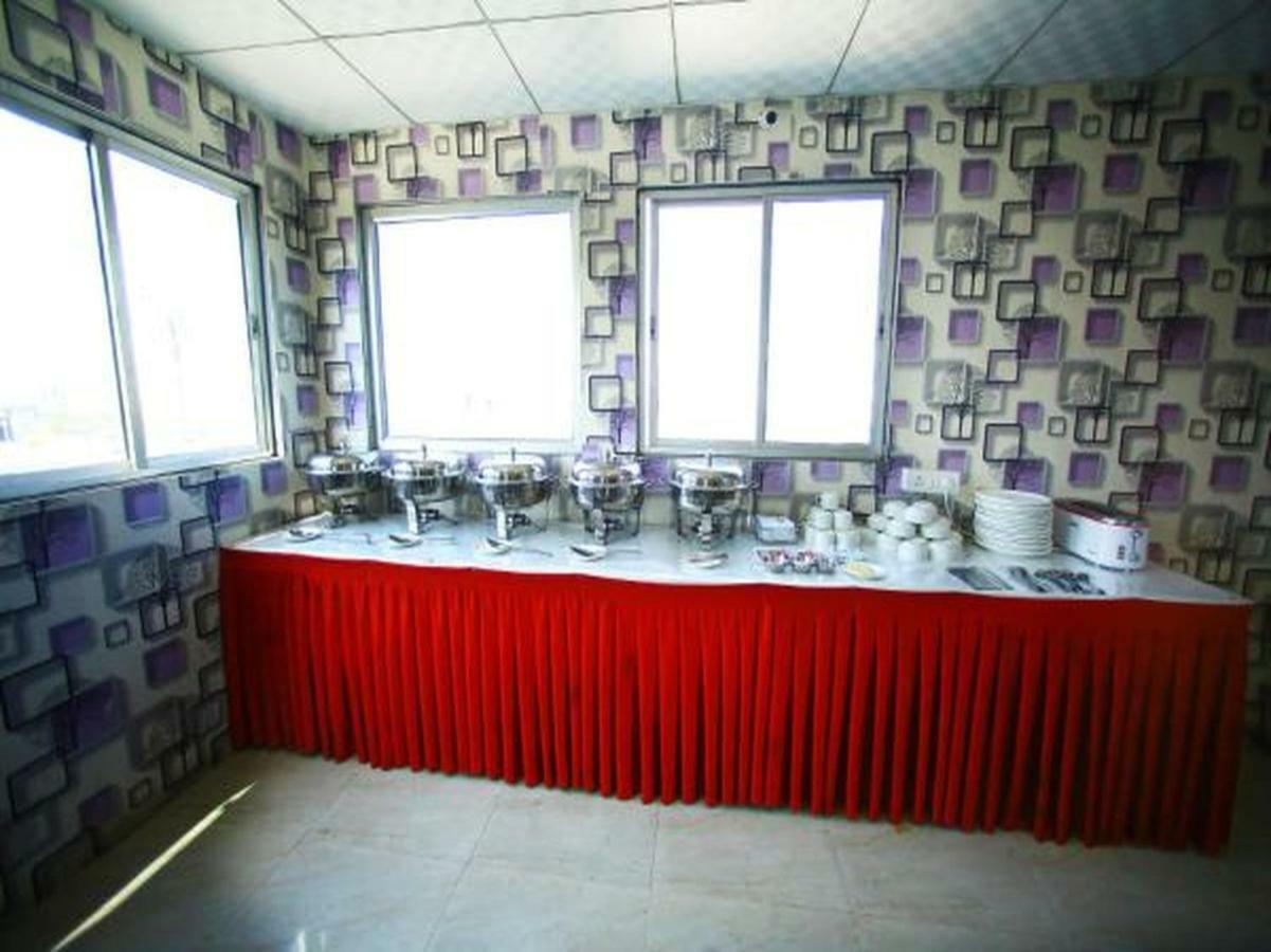 Airport Hotel Hsp Neu-Delhi Exterior foto